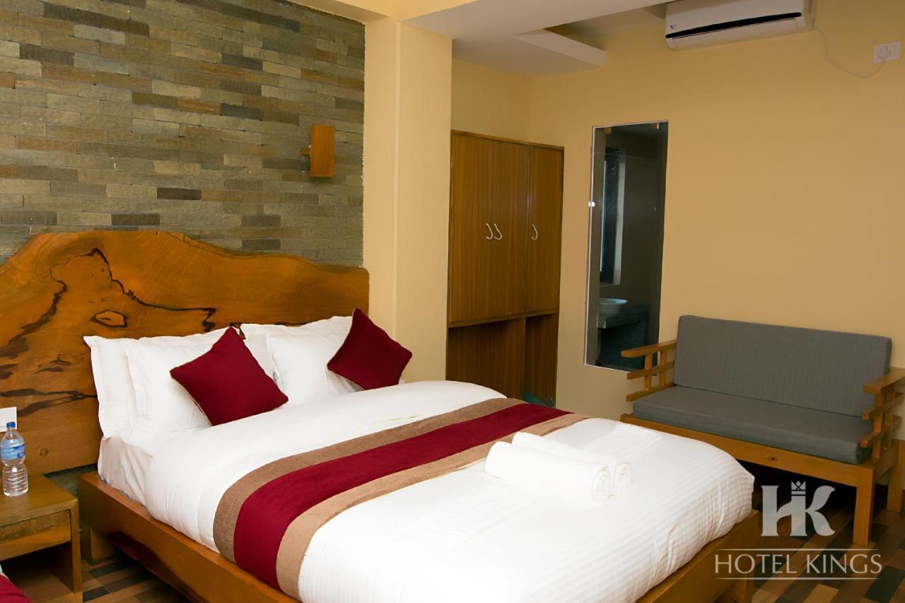 Hotel Kings โพคารา ภายนอก รูปภาพ
